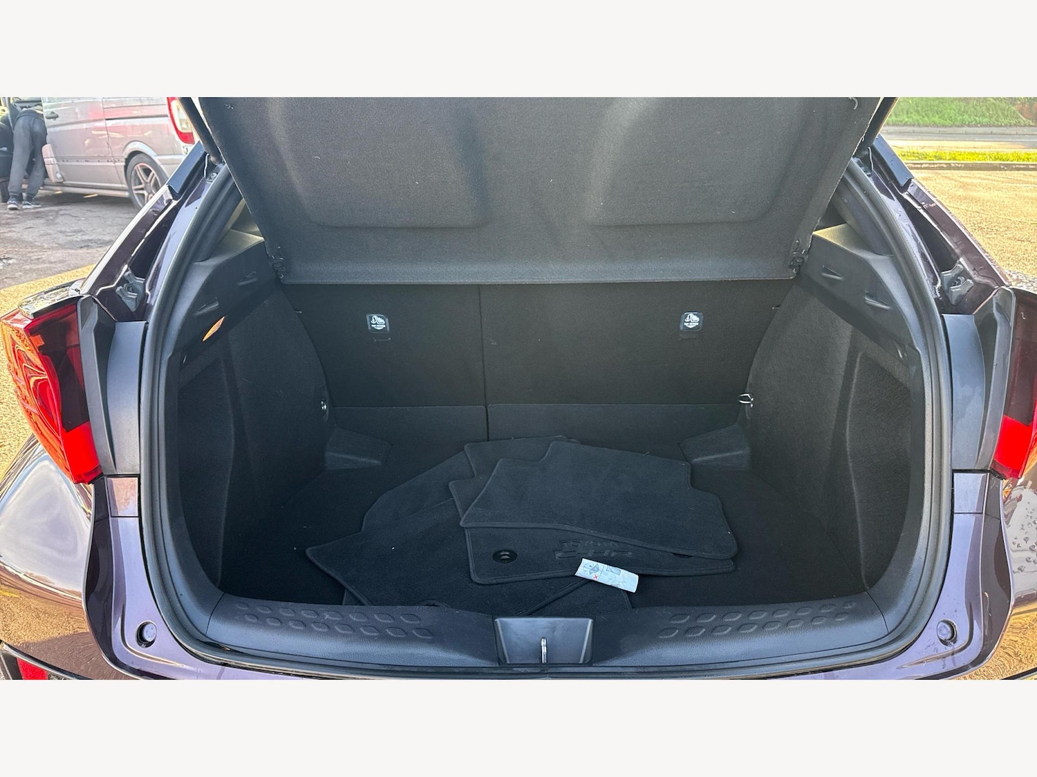 Used Toyota C-HR 2022 for sale - 76849597: Photo 16