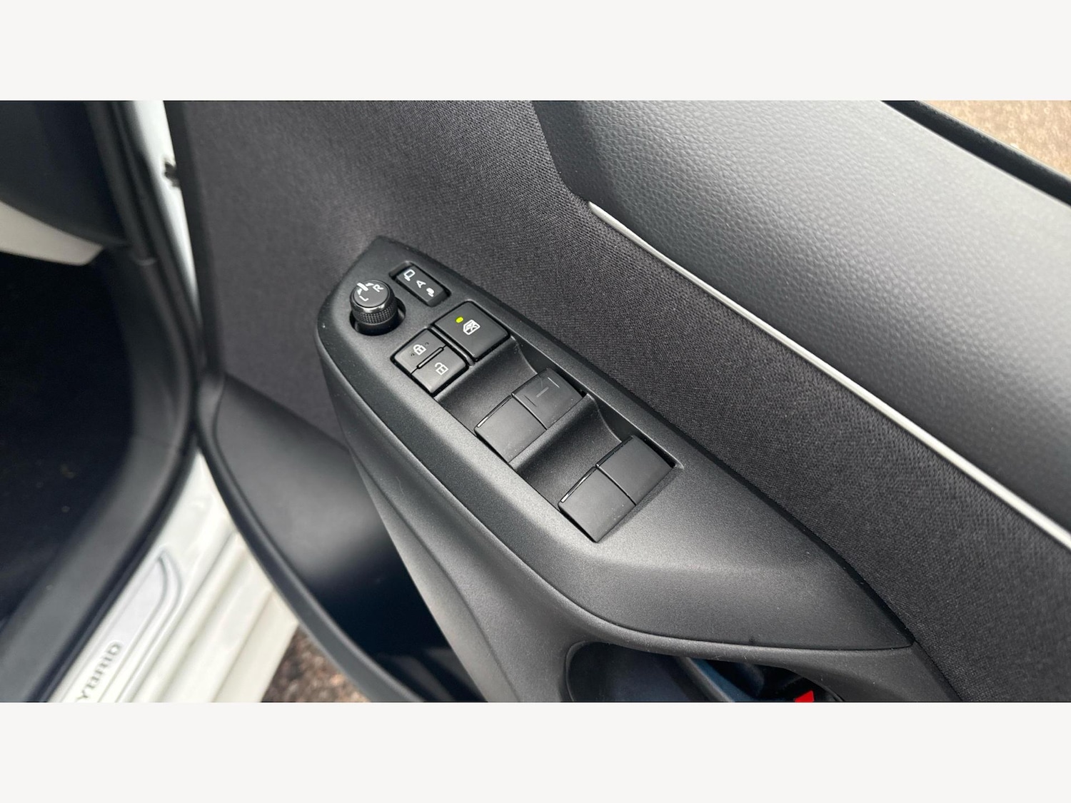 Used Toyota Yaris 2023 for sale - 77242714: Photo 29