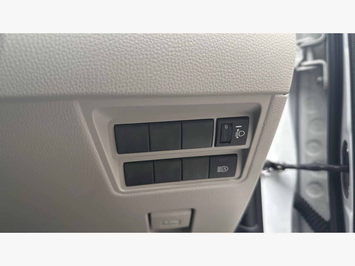 Used Toyota Yaris 2023 for sale - 77242714: Photo 30