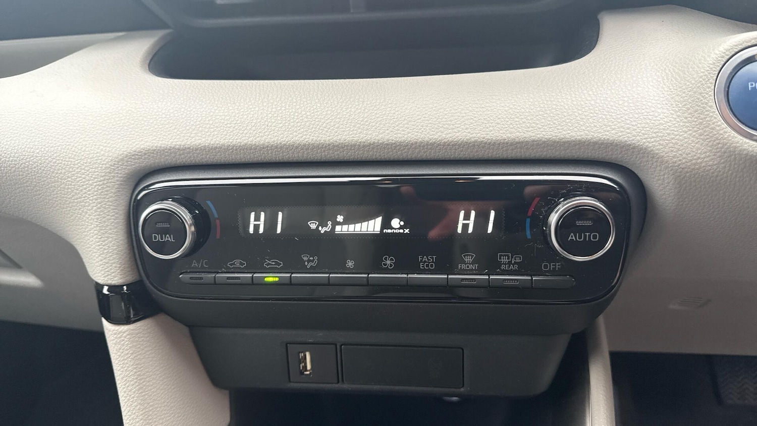 Used Toyota Yaris 2023 for sale - 77242714: Photo 32