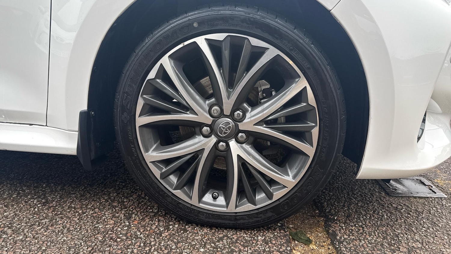 Used Toyota Yaris 2023 for sale - 77242714: Photo 37