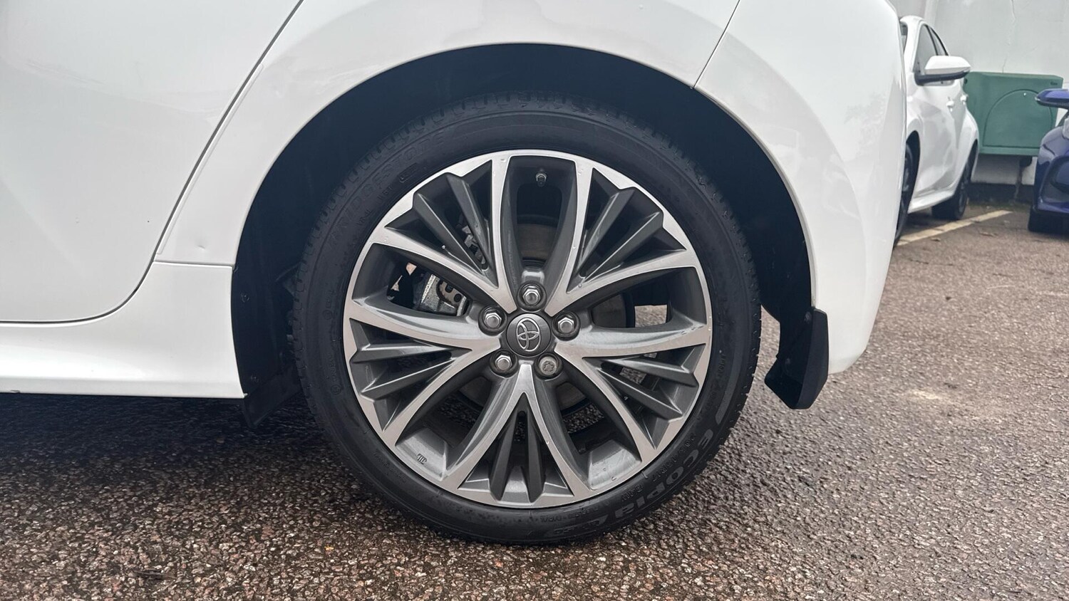 Used Toyota Yaris 2023 for sale - 77242714: Photo 40