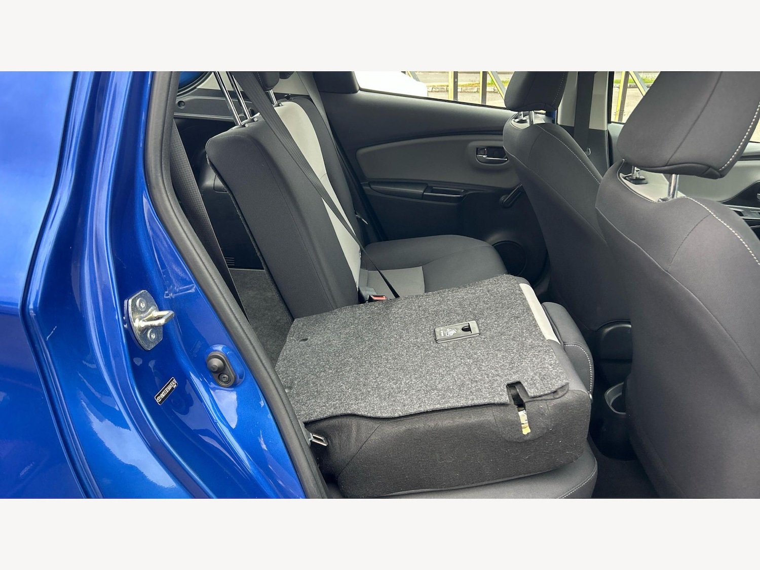Used Toyota Yaris 2019 for sale - 78148357: Photo 20