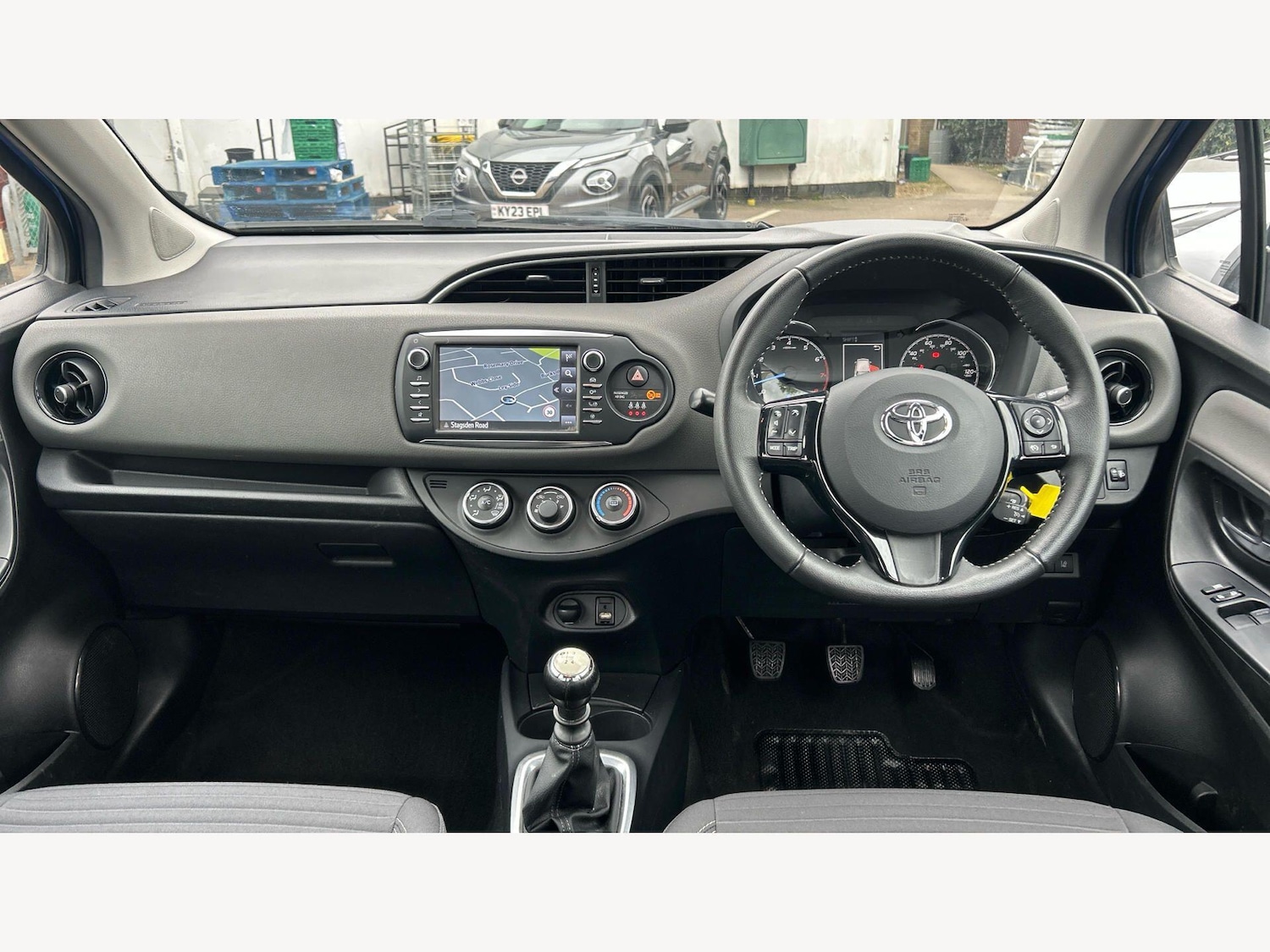 Used Toyota Yaris 2019 for sale - 78148357: Photo 8