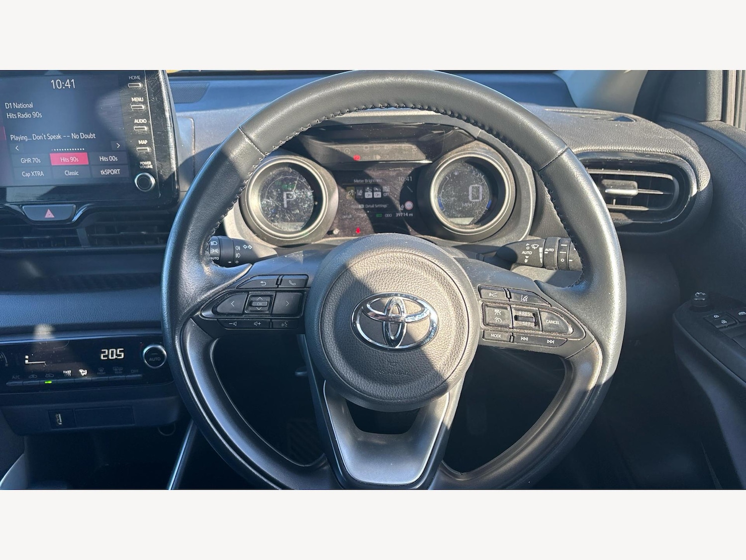 Used Toyota Yaris 2022 for sale - 76850510: Photo 10