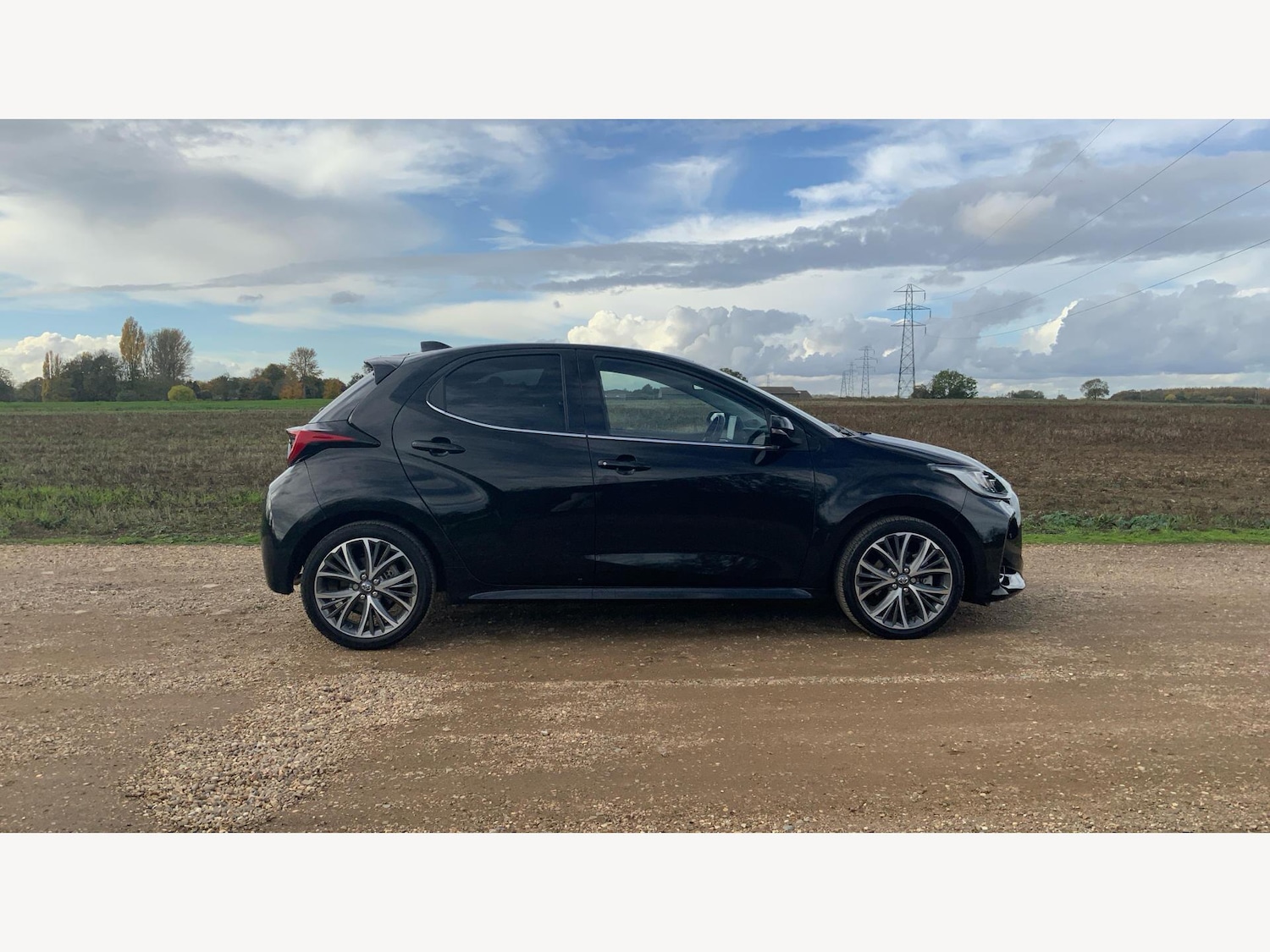 Used Toyota Yaris 2022 for sale - 76440900: Photo 18