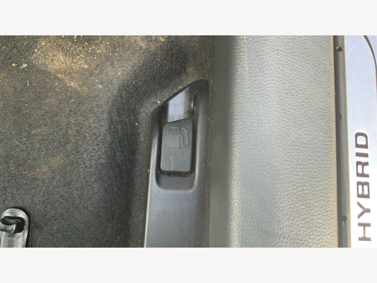 Used Toyota Yaris 2022 for sale - 76440900: Photo 32