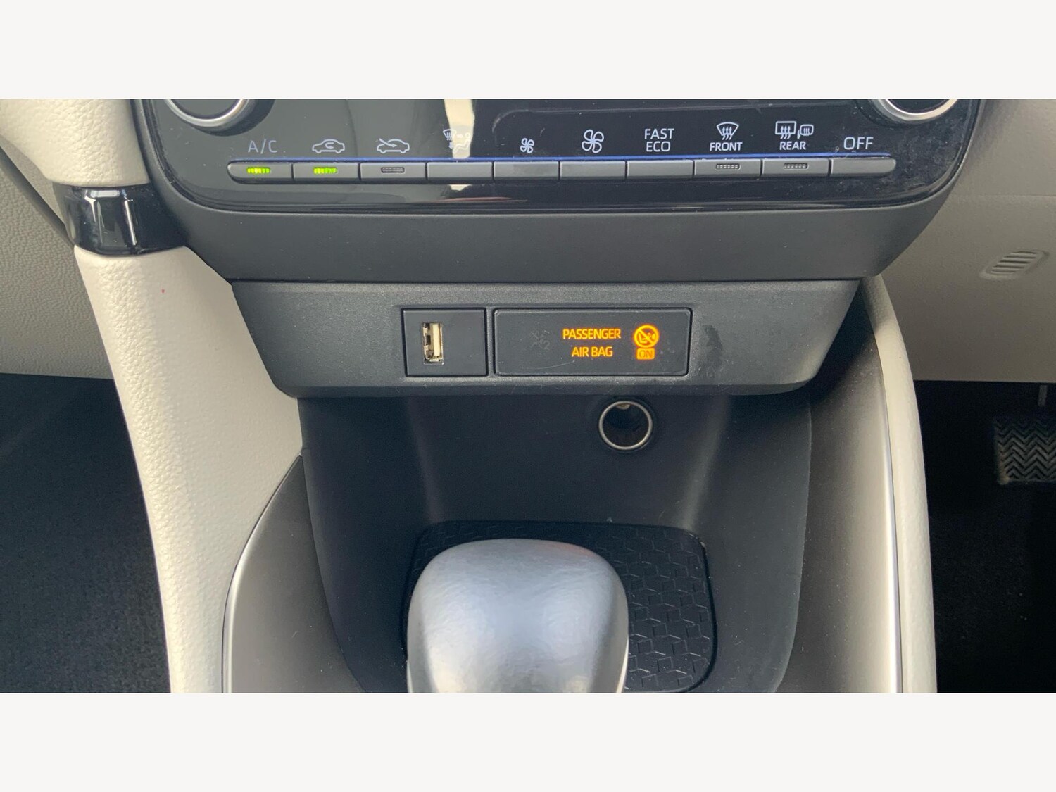 Used Toyota Yaris 2022 for sale - 76440900: Photo 34