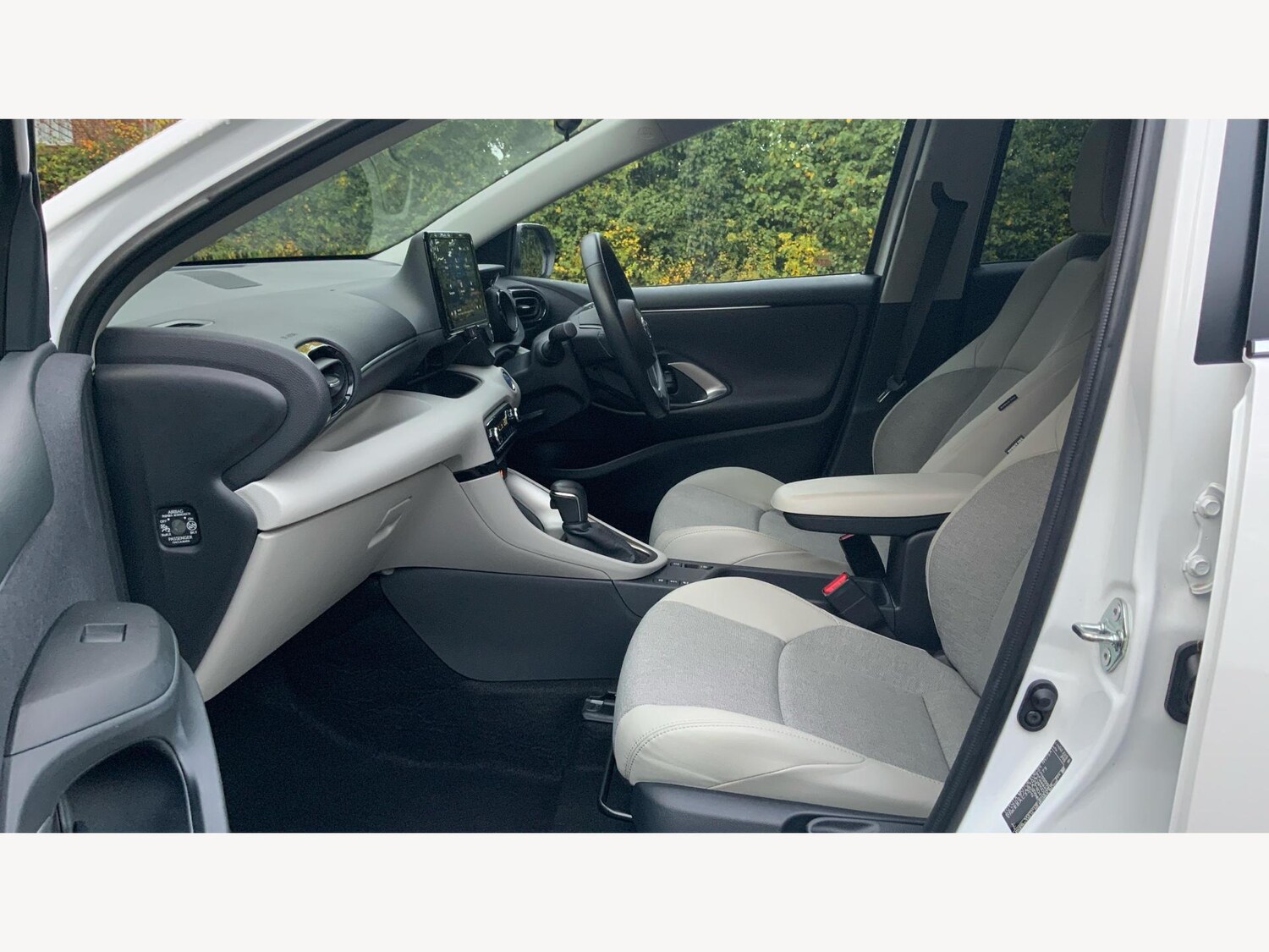 Used Toyota Yaris for sale - 77670503: Photo 12