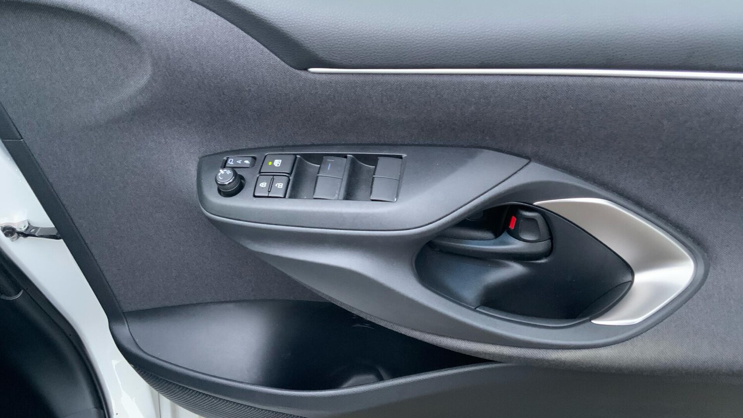 Used Toyota Yaris for sale - 77670503: Photo 32