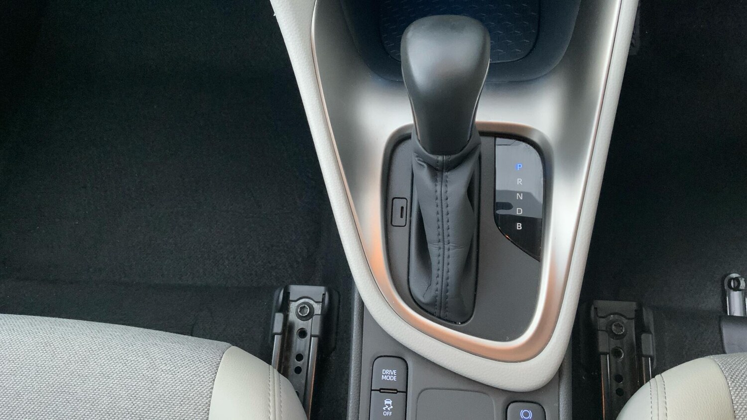 Used Toyota Yaris for sale - 77670503: Photo 36