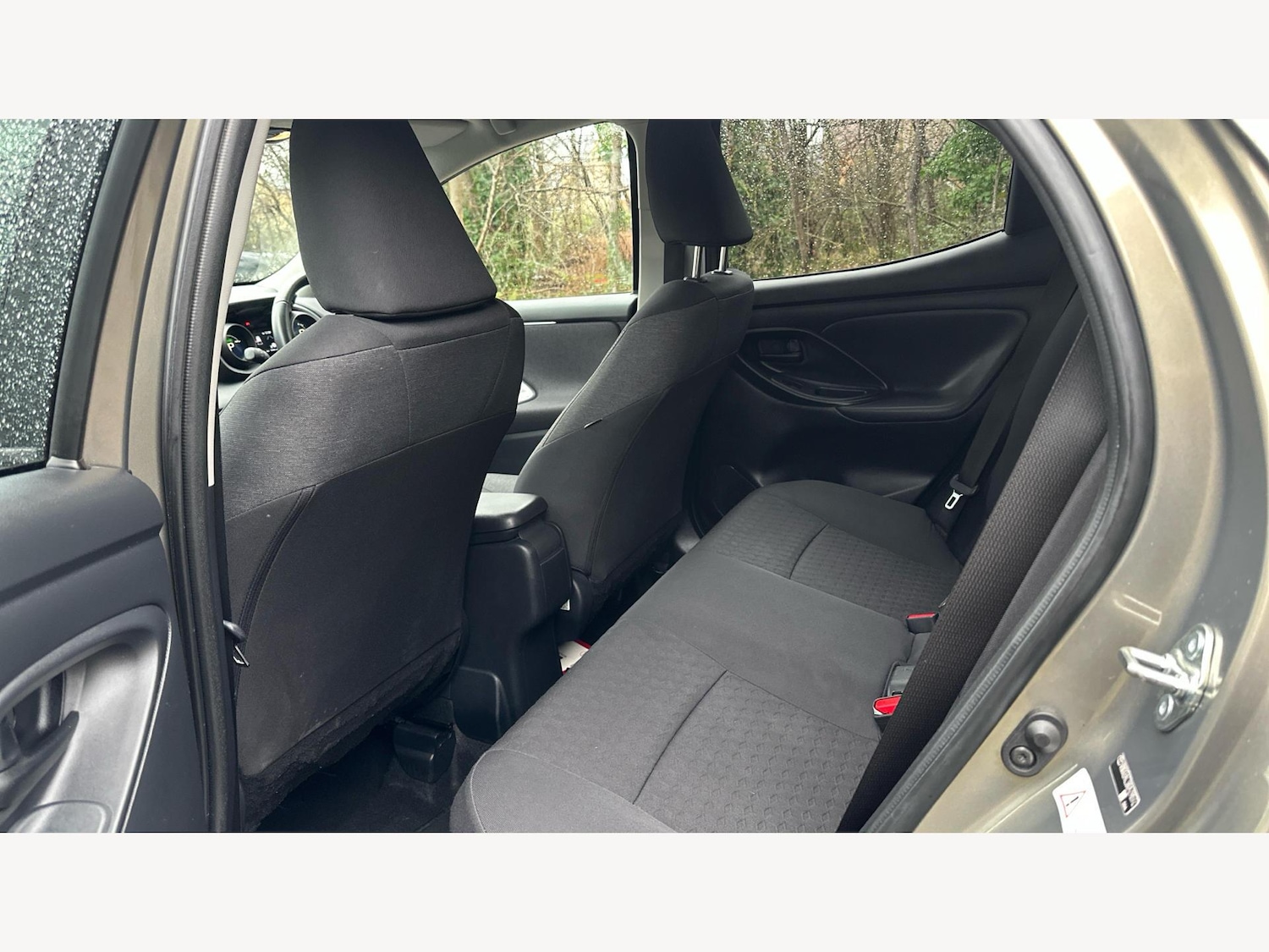 Used Toyota Yaris for sale - 77266998: Photo 15