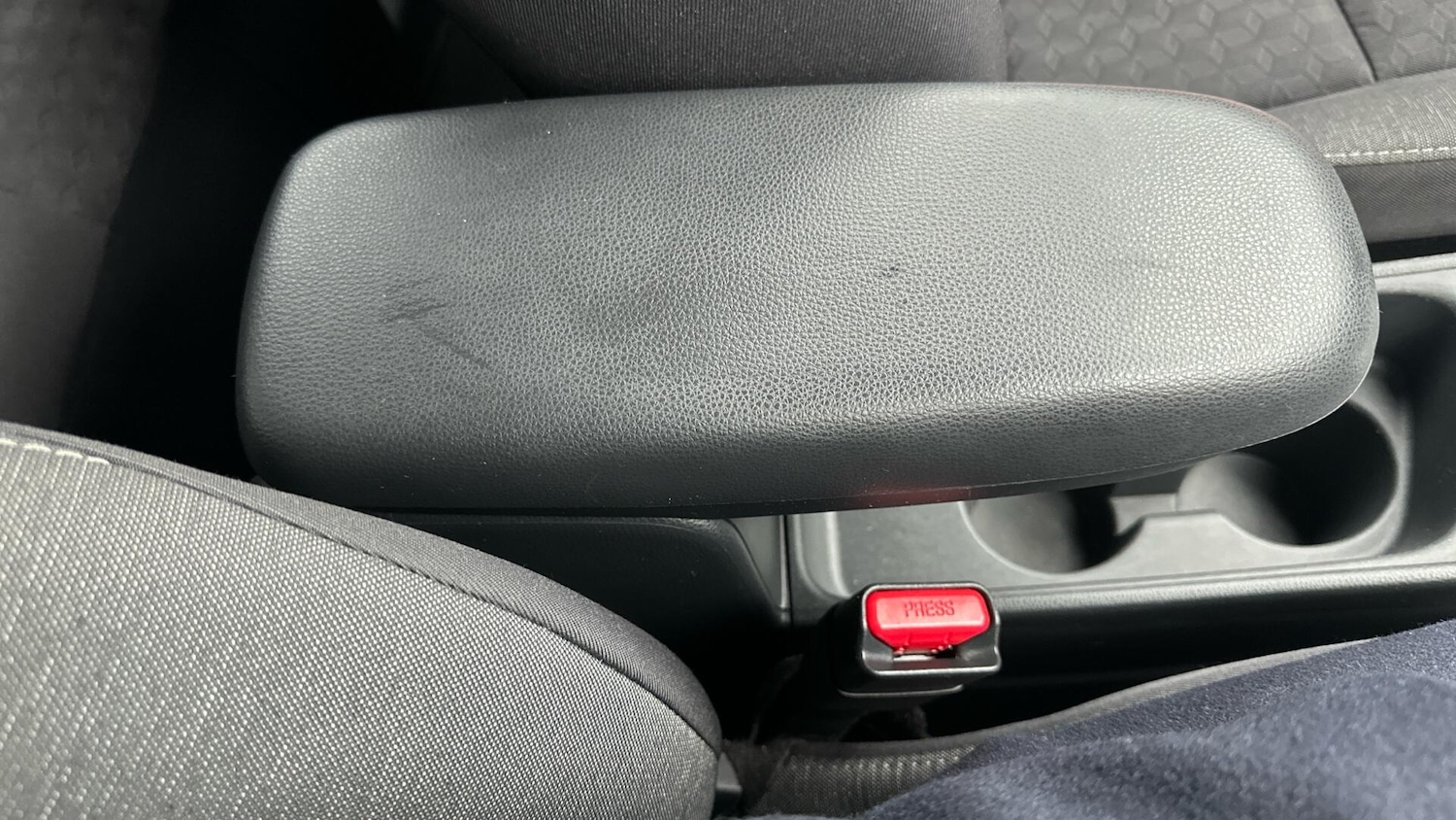 Used Toyota Yaris for sale - 77266998: Photo 32