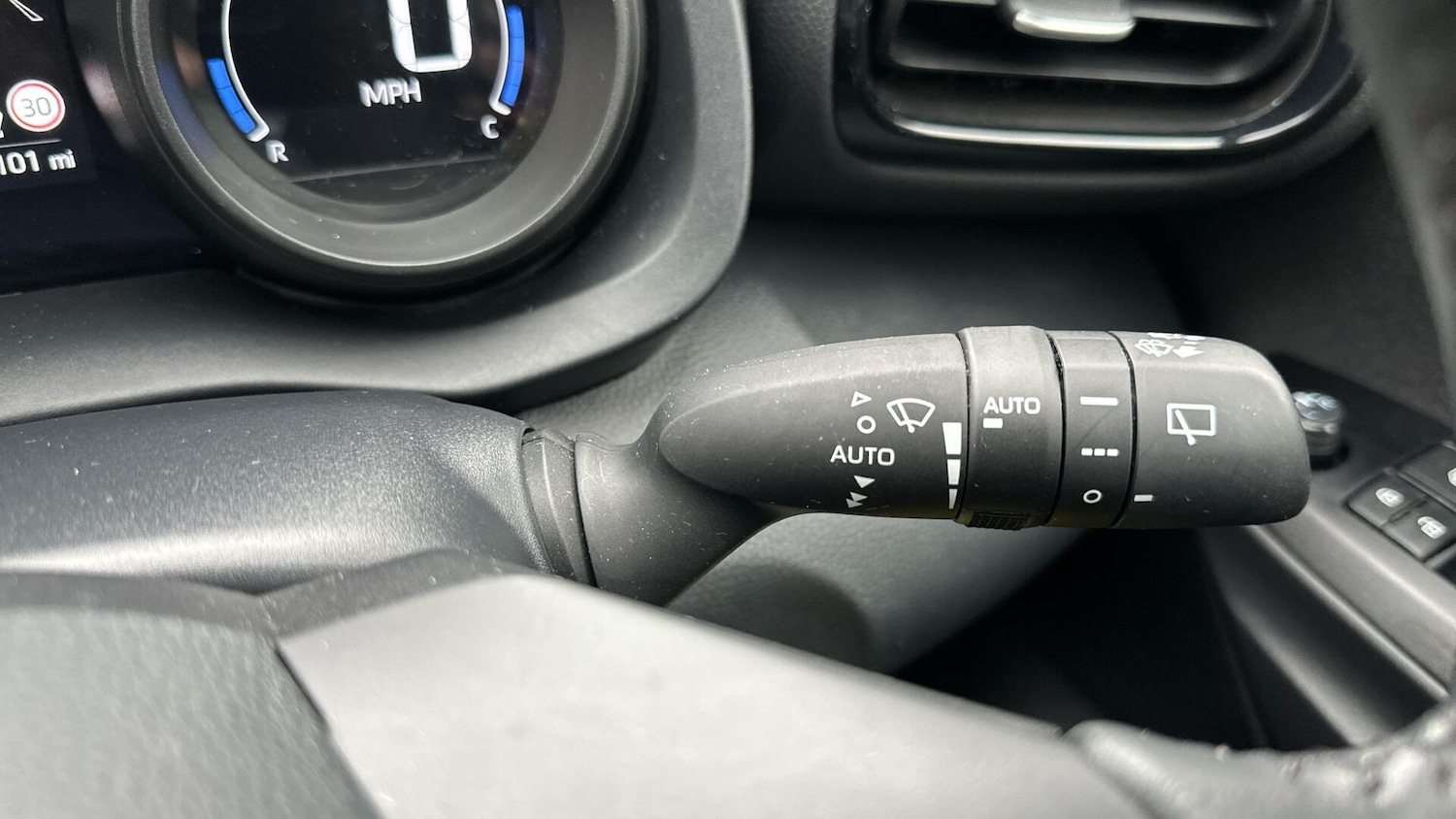 Used Toyota Yaris for sale - 77266998: Photo 36