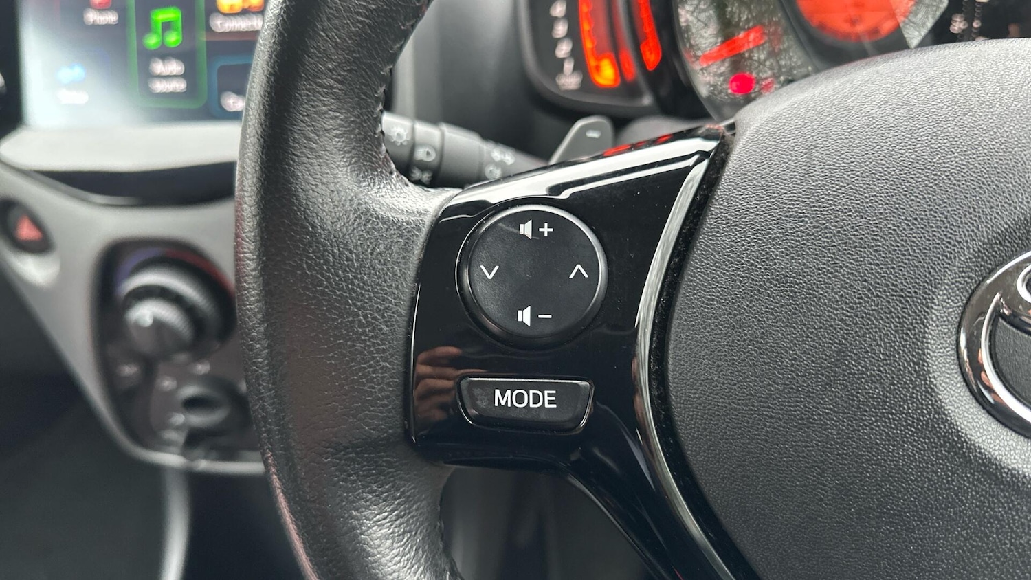 Used Toyota AYGO for sale - 77175899: Photo 33