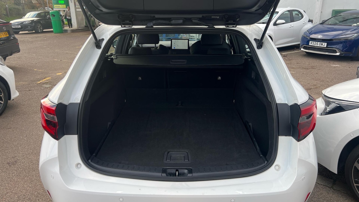 Used Toyota Corolla 2024 for sale - 78147821: Photo 14