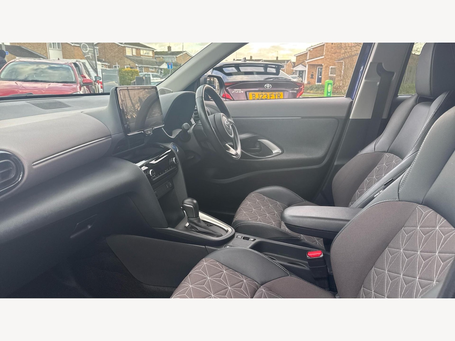 Used Toyota Yaris Cross 2022 for sale - 77143711: Photo 12