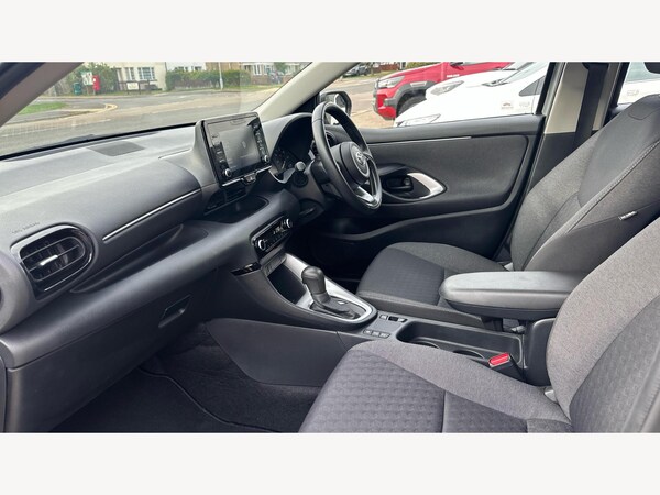 Used Toyota Yaris 2022 for sale - 76189787: Photo 12