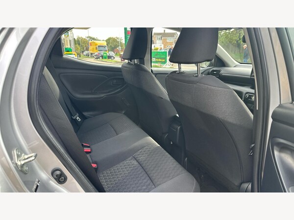 Used Toyota Yaris 2022 for sale - 76189787: Photo 14