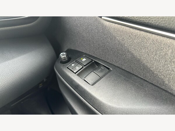 Used Toyota Yaris 2022 for sale - 76189787: Photo 23