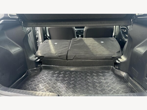 Used Toyota Yaris 2022 for sale - 76189787: Photo 33