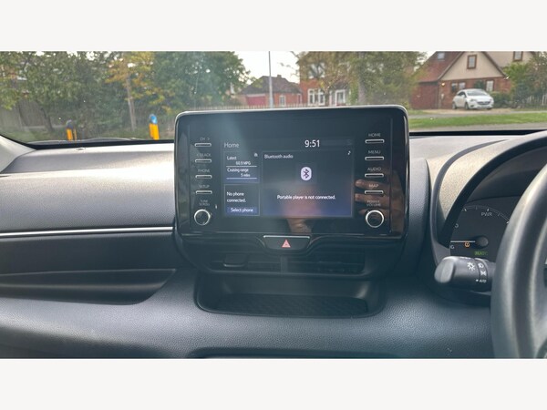 Used Toyota Yaris 2022 for sale - 76189787: Photo 9