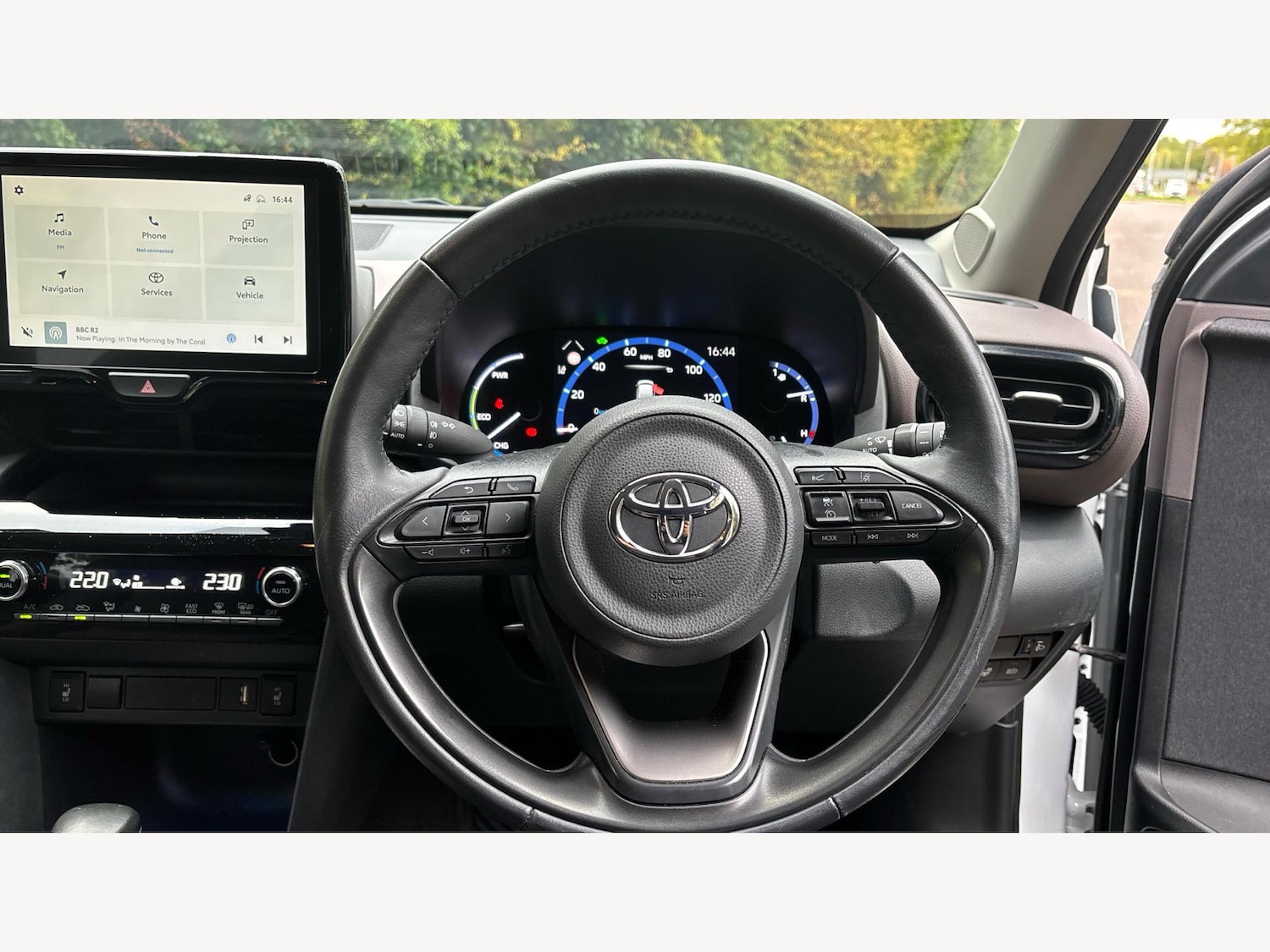 Used Toyota Yaris Cross 2023 for sale - 76499376: Photo 10
