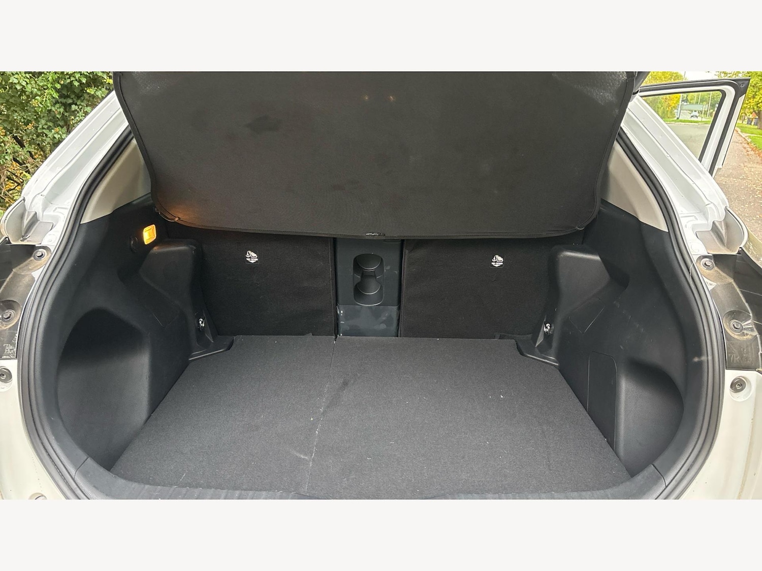 Used Toyota Yaris Cross 2023 for sale - 76499376: Photo 16