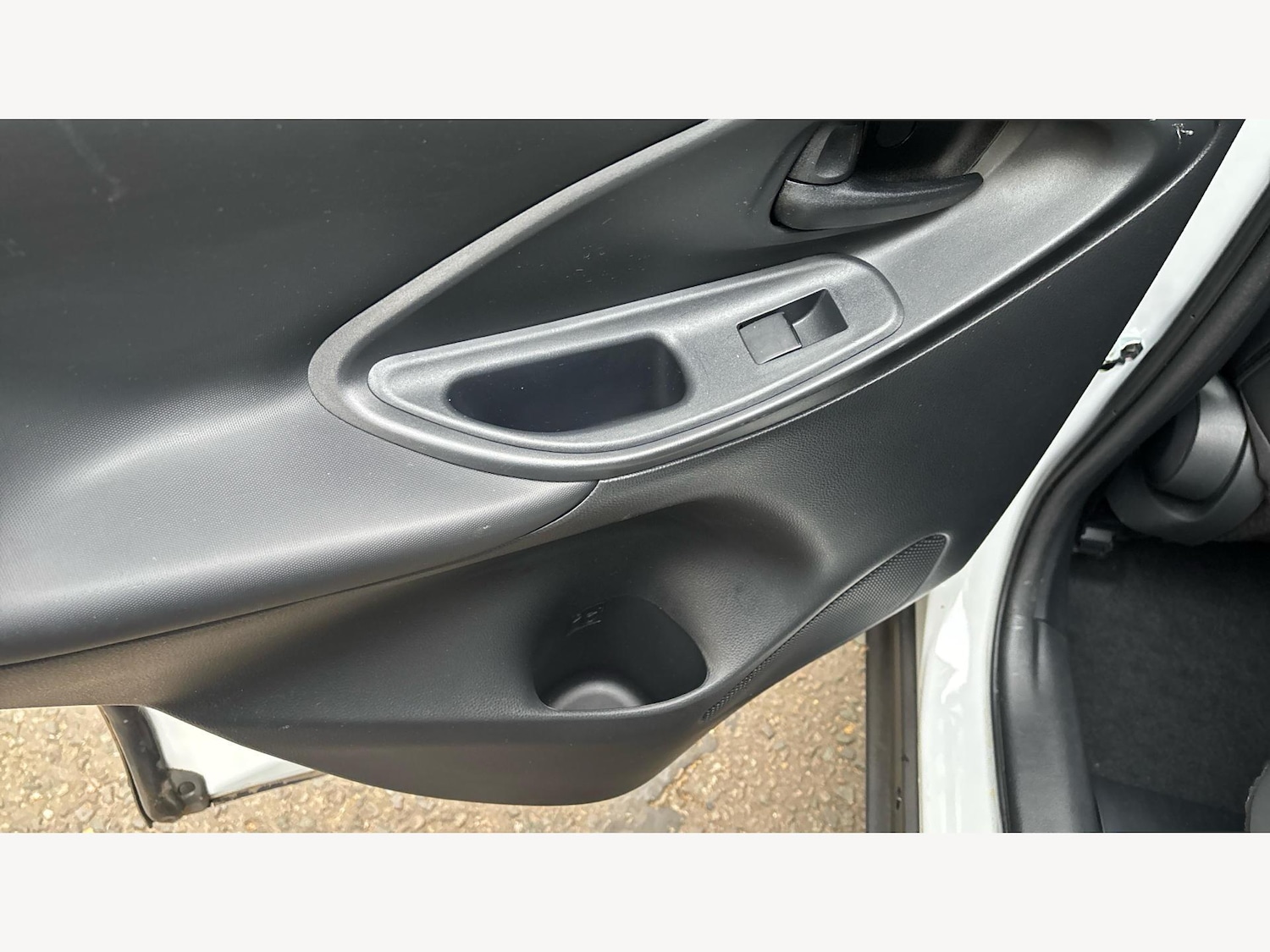 Used Toyota Yaris Cross 2023 for sale - 76499376: Photo 27