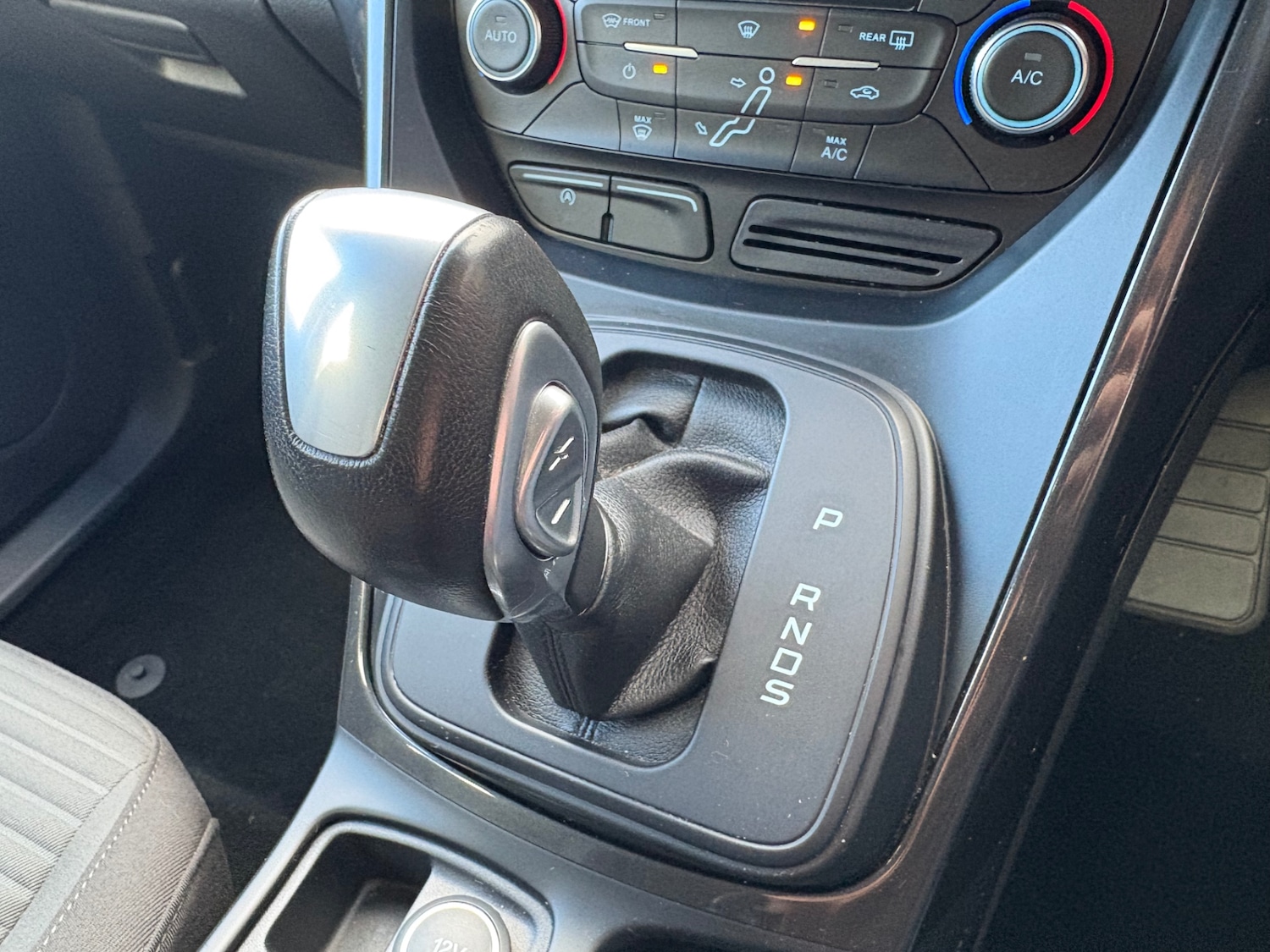 Used Ford C-Max 2016 for sale - 76392431: Photo 17