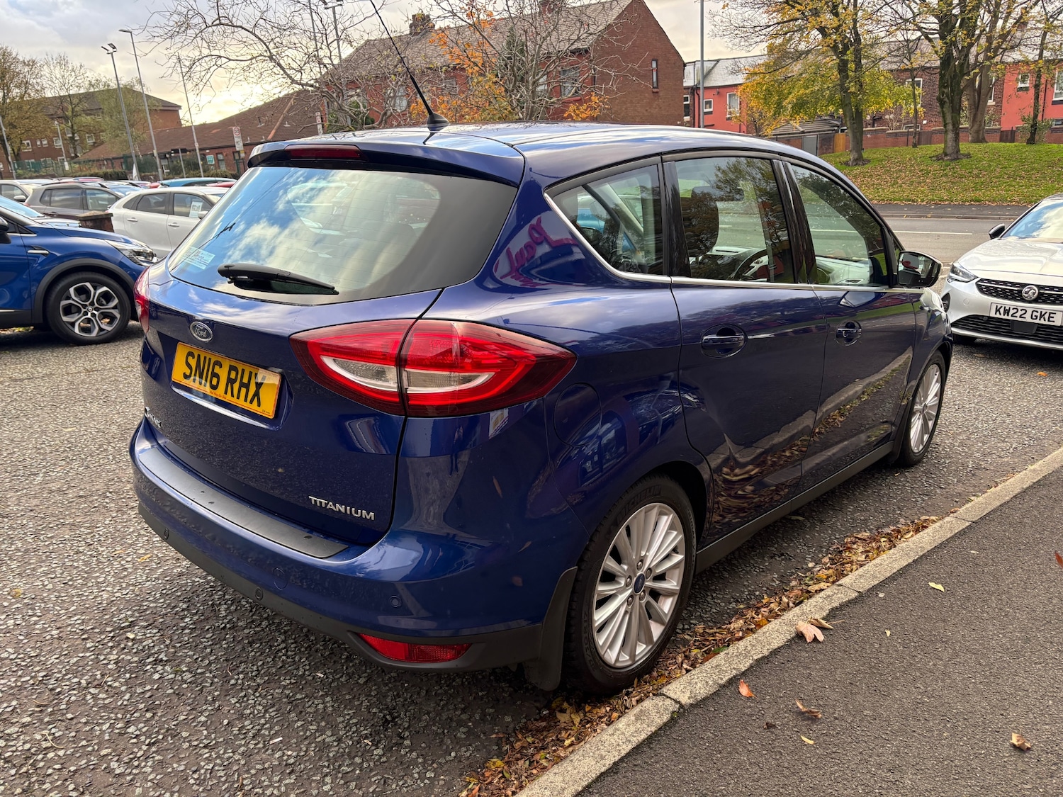 Used Ford C-Max 2016 for sale - 76392431: Photo 3
