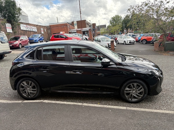 Used Peugeot 208 2022 for sale - 75690169: Photo 2