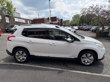 Used Peugeot 2008 2015 for sale - 78522135: Photo