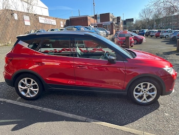 Used SEAT Arona 2023 for sale - 77947109: Photo