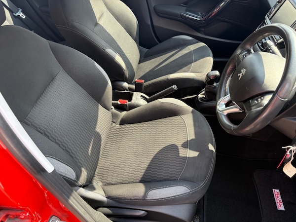 Used Peugeot 208 2016 for sale - 74576578: Photo 10