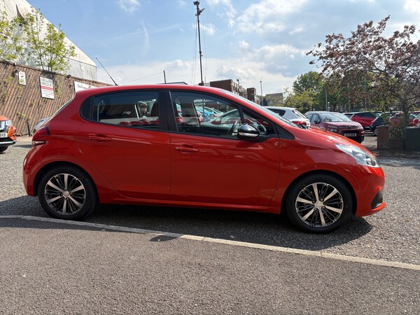 Used Peugeot 208 2016 for sale - 74576578: Photo 2