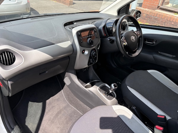 Used Toyota AYGO 2016 for sale - 72819199: Photo 12