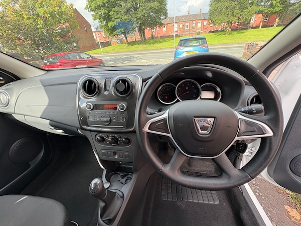 Used Dacia Sandero 2017 for sale - 75379467: Photo 18