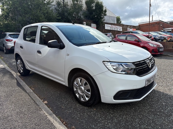 Used Dacia Sandero 2017 for sale - 75379467: Photo 1