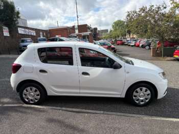 Used Dacia Sandero 2017 for sale - 75379467: Photo