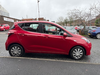 Used Hyundai i10 2019 for sale - 76987161: Photo