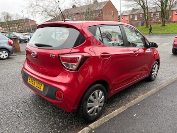 Used Hyundai i10 2019 for sale - 76987161: Photo