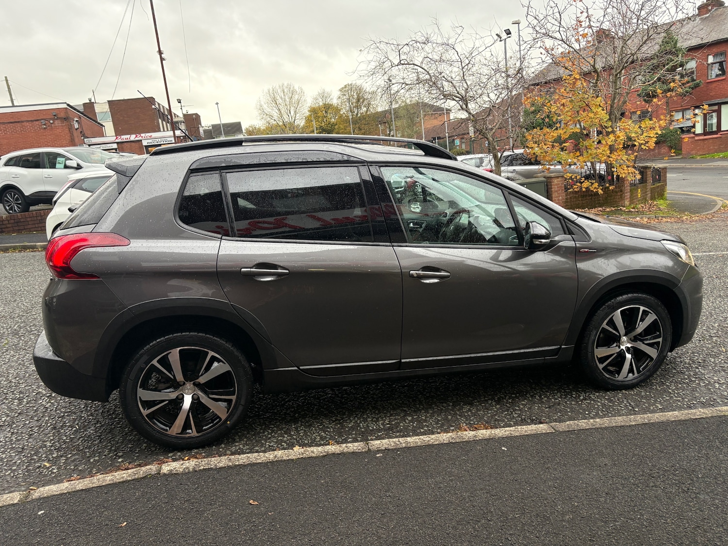 Used Peugeot 2008 2017 for sale - 76422461: Photo 2