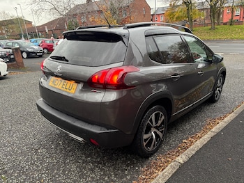 Used Peugeot 2008 2017 for sale - 76422461: Photo