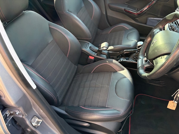 Used Peugeot 2008 2018 for sale - 74299432: Photo 10