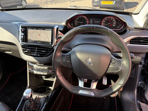 Used Peugeot 2008 2018 for sale - 74299432: Photo 25