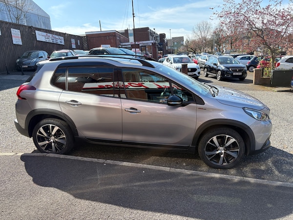 Used Peugeot 2008 2018 for sale - 74299432: Photo 2