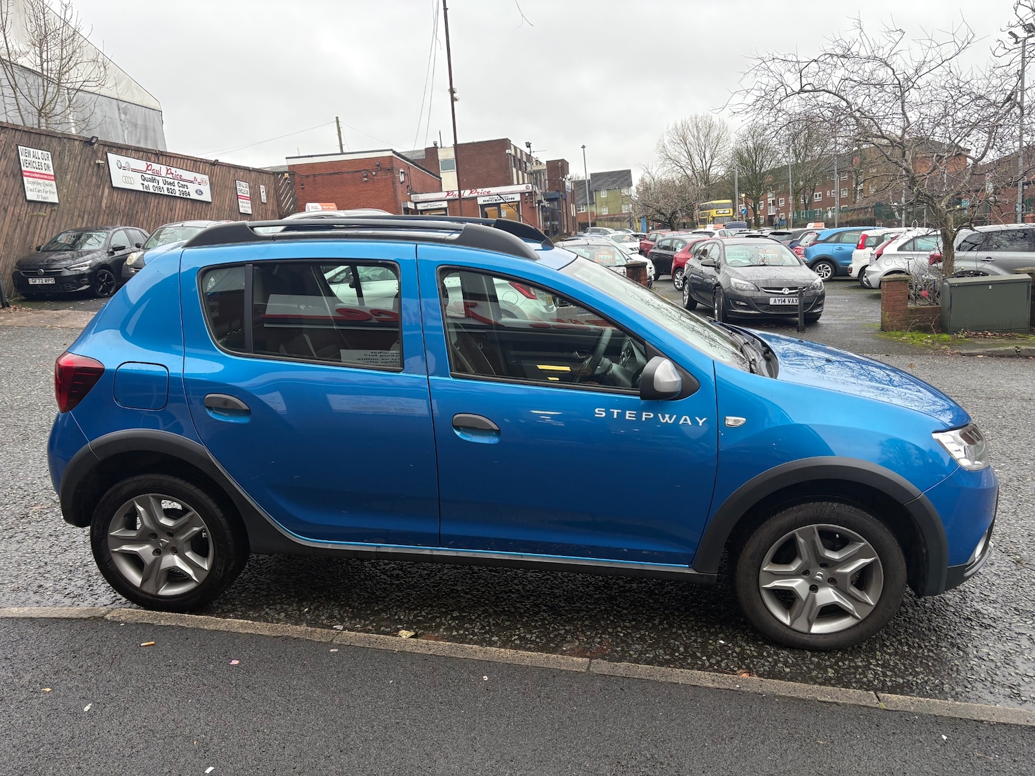 Used Dacia Sandero Stepway 2017 for sale - 76718873: Photo 2
