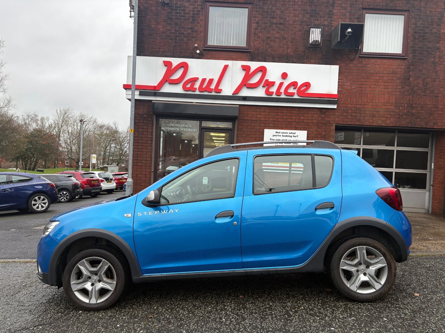 Used Dacia Sandero Stepway 2017 for sale - 76718873: Photo 6