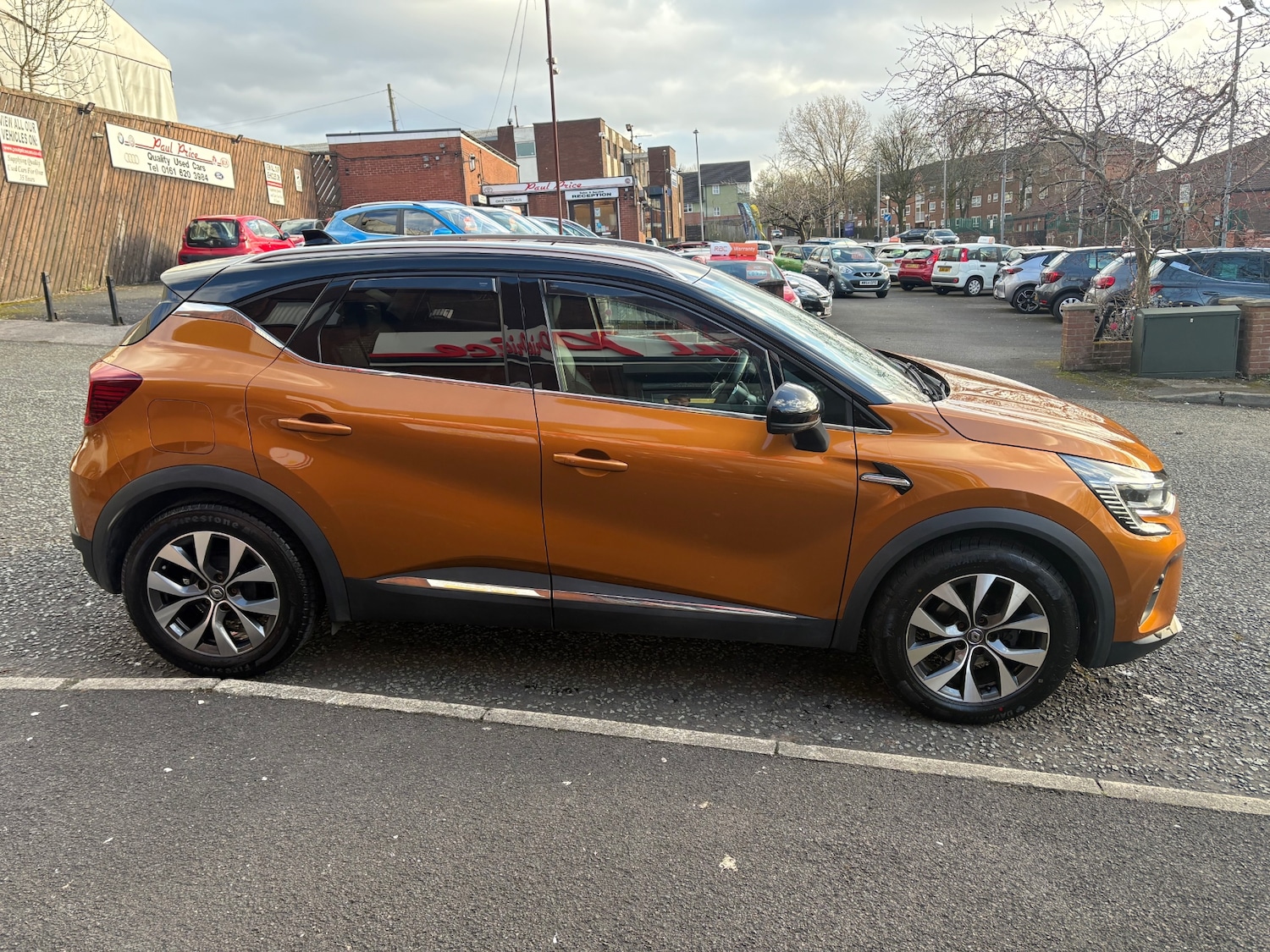 Used Renault Captur 2020 for sale - 77833998: Photo 2